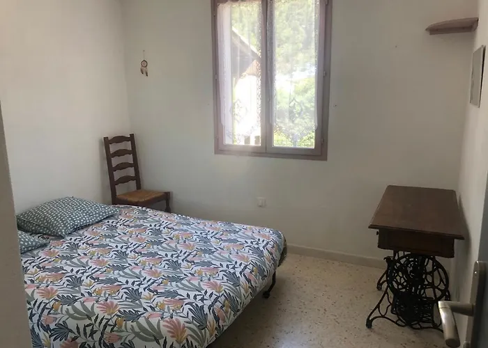 Maison Au Calme Avec Parking En Petite Camargue