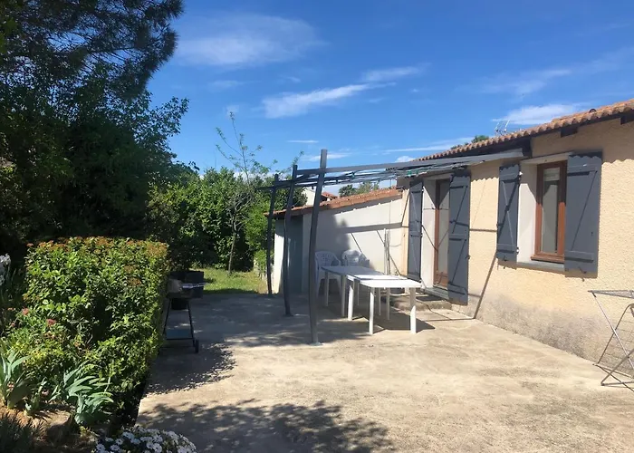 Maison Au Calme Avec Parking En Petite Camargue