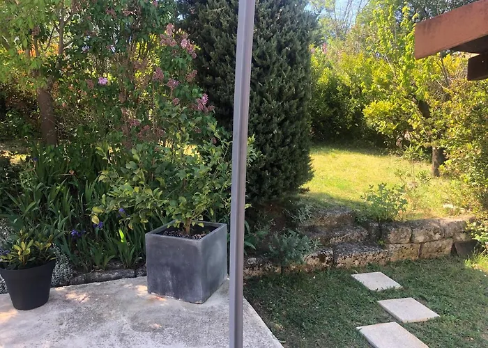 Maison Au Calme Avec Parking En Petite Camargue